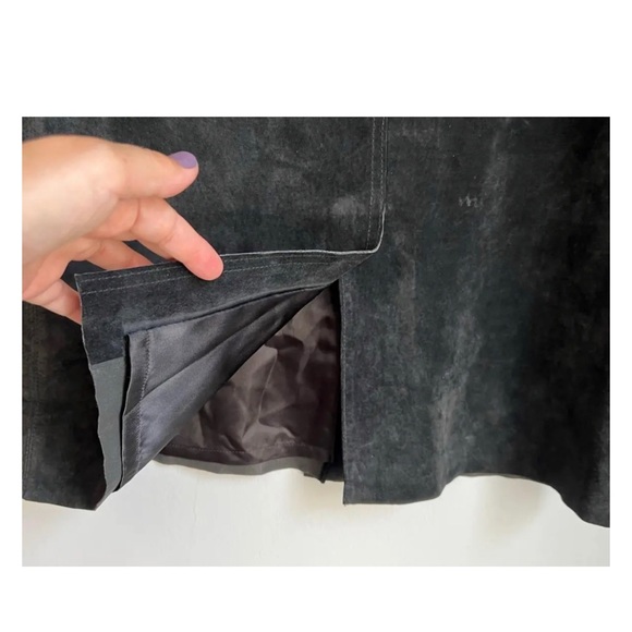 bebe Black Mini Skirt - Picture 2 of 4